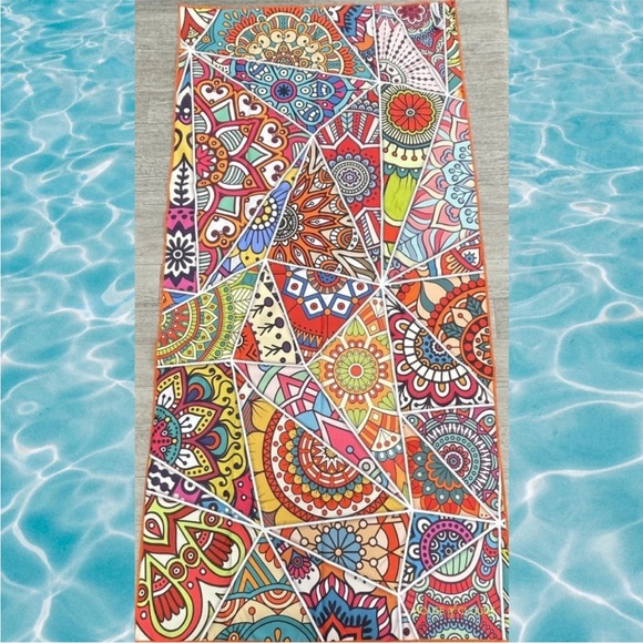NWT House of Clouds Sand Free Microfiber beach towel MOSAIC print - Picture 7 of 8